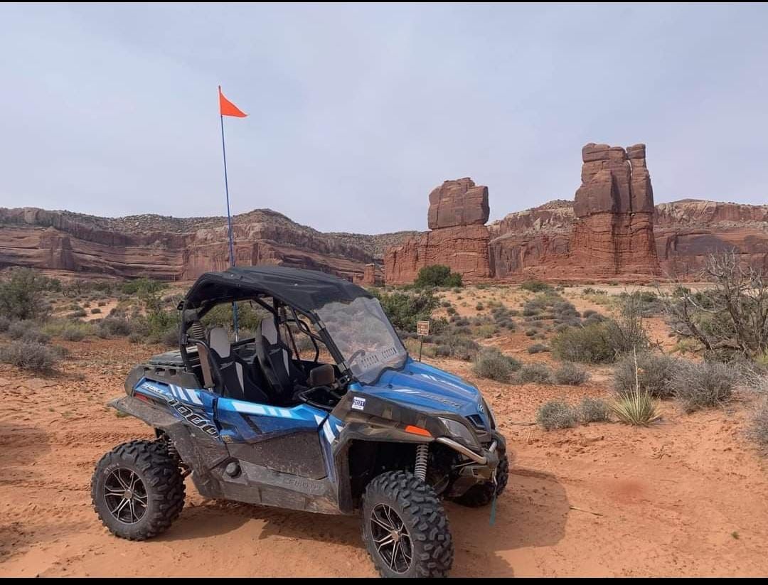 A Tour between the  mountains of Aqaba (UTV-1000)