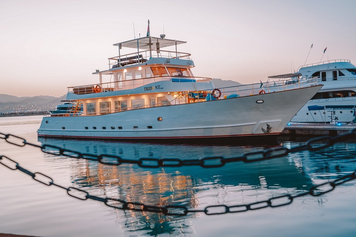 Yacht Tour