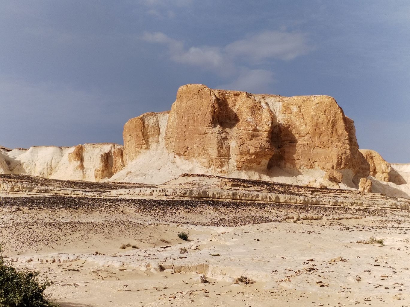 From Amman: Wadi Al Dahek  White Desert Safari
