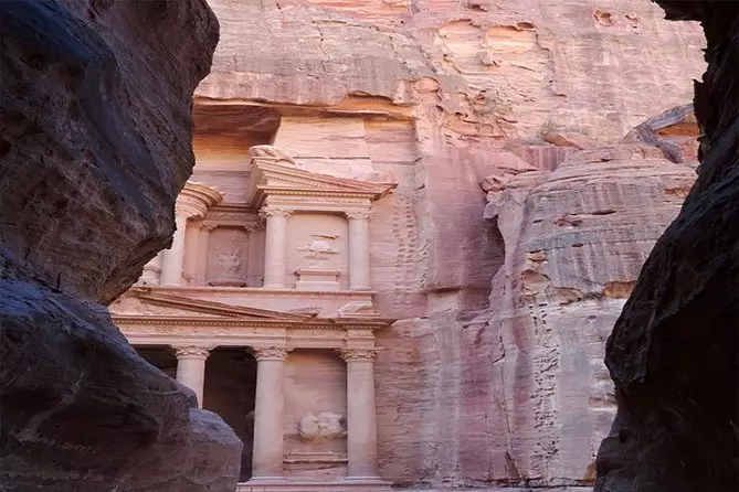 From Aqaba: Petra and Little Petra Day Trip